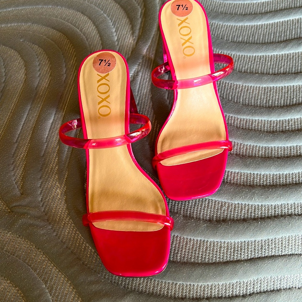 Xoxo sandals